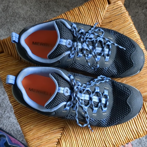 Merrell Riverbed Trail Hiking Shoes - Picture 3 of 11